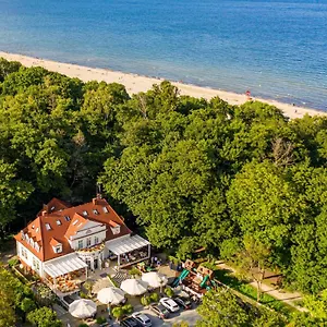 Bed & Breakfast Dworek Admiral, Sopot
